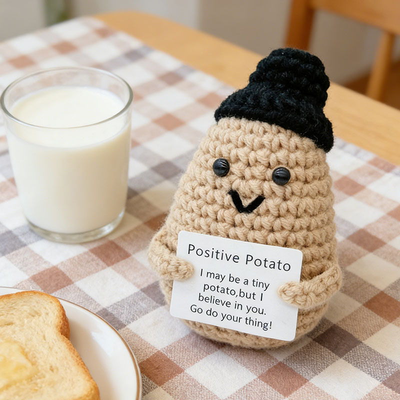Home And Textiles Today - Boneka Kentang Rajut Lucu dan Positif